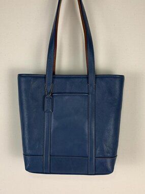 Coach Stylish Blue Leather Tote Bag - Chic & Versatile for Everyday Use!